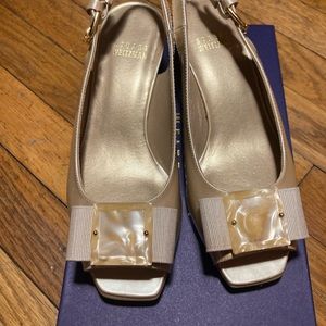 Beautiful 2 inch heels